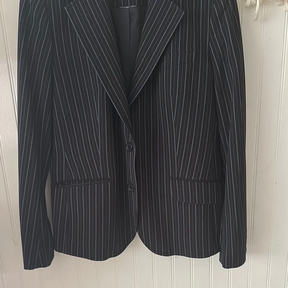 Anne Klein Black and Gray Pinstripe Blazer sz M